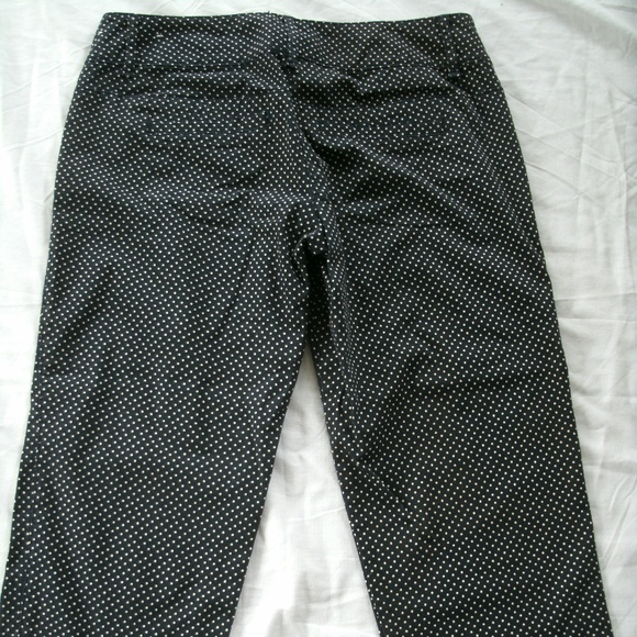 LOFT Capri Pants Polka Dot Cropped Marisa Navy Size 0P Petite - Picture 7 of 8